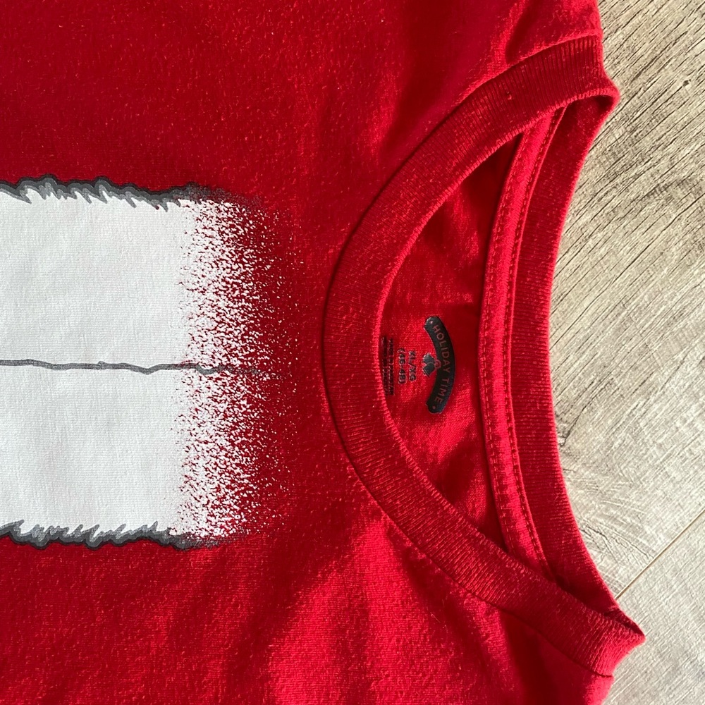Holiday Time Mens size XL (46-48)
T-shirt Santa costume graphic
Short sleeves - Picture 5 of 5